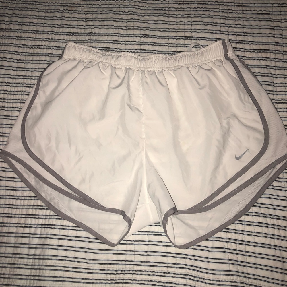 Nike running shorts size XL